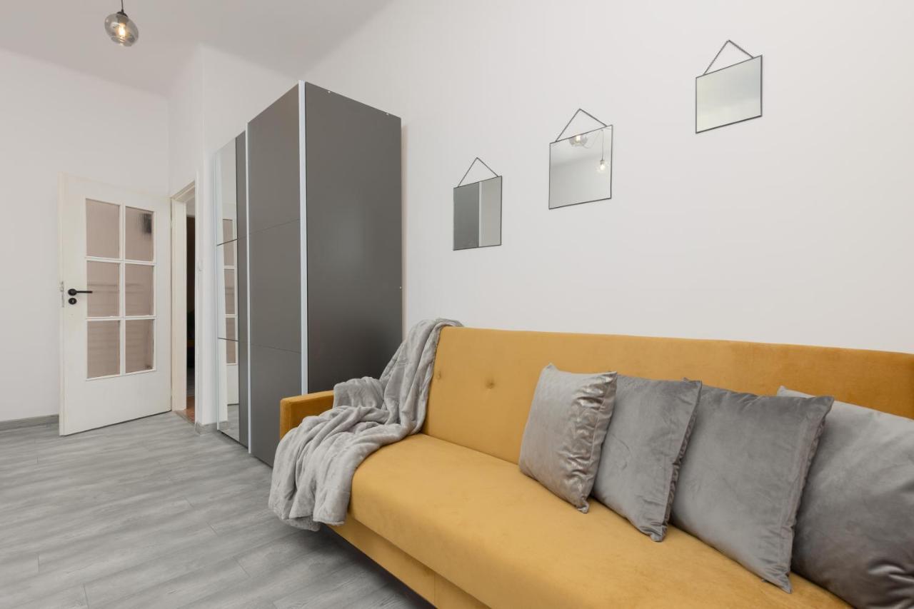 Metro Plac Wilsona Apartments Mickiewicza By Noclegi Renters Warszawa Eksteriør bilde